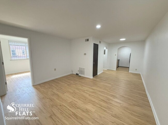Building Photo - 5710 Phillips Ave