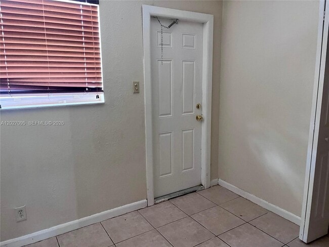 Photo - 109 NW 14th Way Unit 3