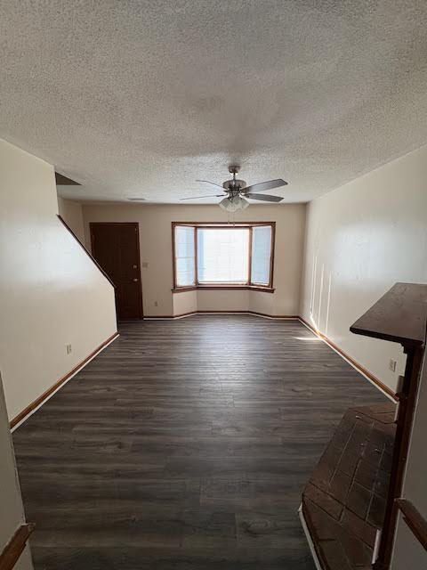 Photo - 3262 Landmark St