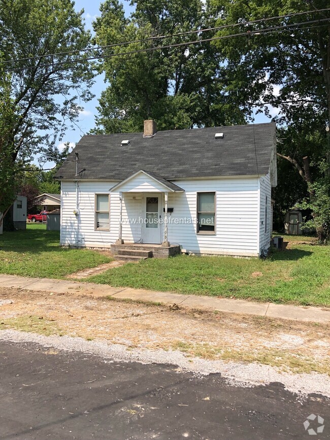 Building Photo - 806 Rodd St Rental