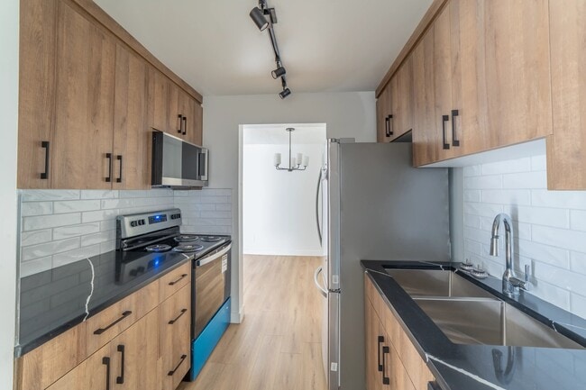 Photo - Huntington Townhomes