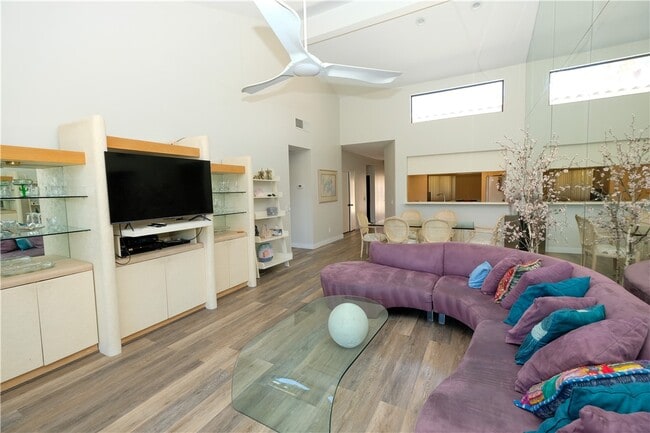 Photo - 38613 Wisteria Dr