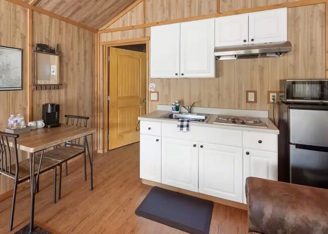 Photo - 10630 Hwy 2 E Unidad Moose Cabin