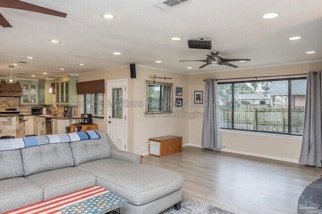 3545 Chastain Way