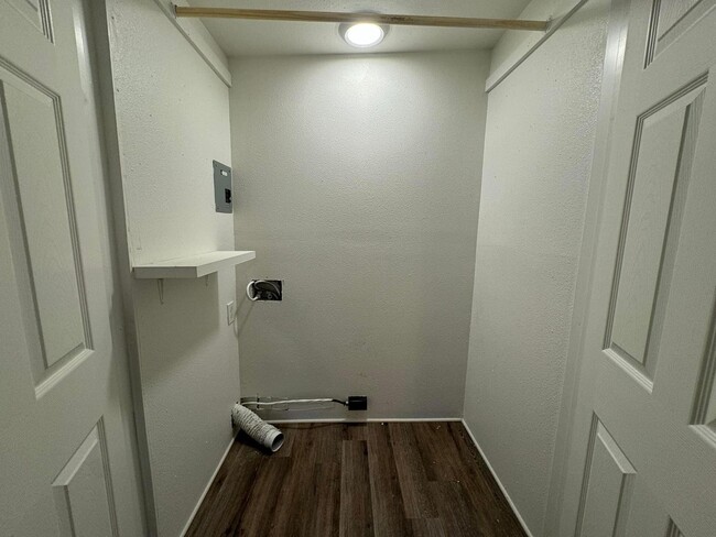 Photo - Spacious, remodeled 4 Bed, 2 Bath Home in ...