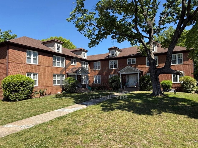 Building Photo - 353 Highland Ave SW Unit Apartment 1