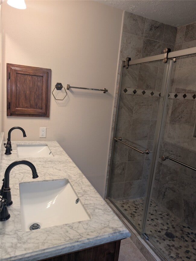 Building Photo - 5102 Fox Hollow Blvd Rental