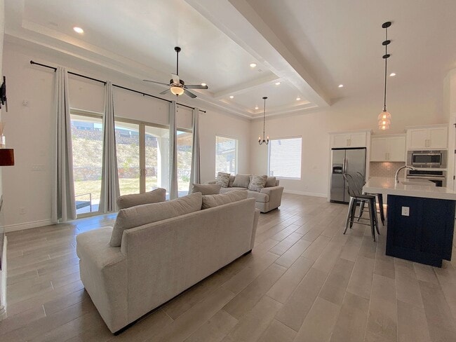 Photo - West El Paso Cimarron Neighborhood Stunning 4 bed/2.5bath