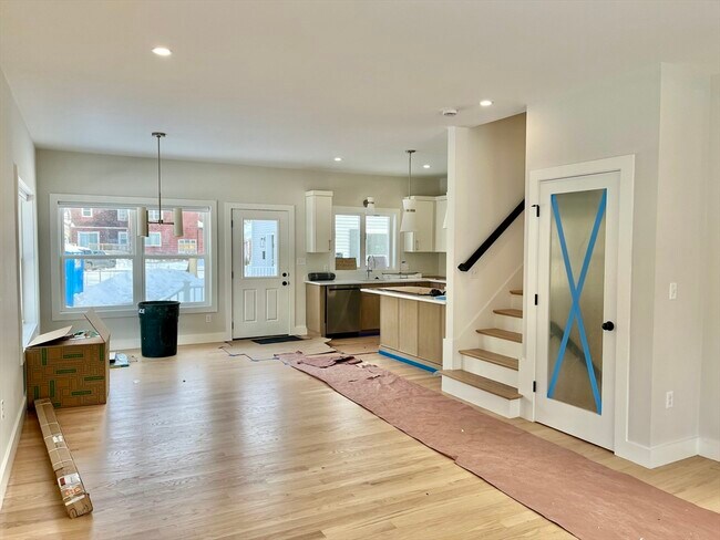 Photo - 140 Arlington St