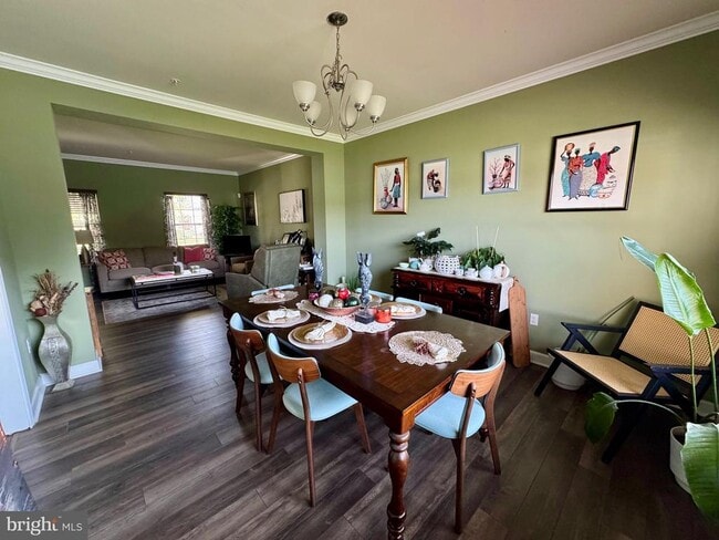 Photo - 220 Fountain Ln