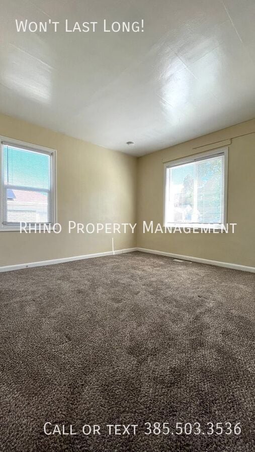 Photo - 3353 Porter Ave