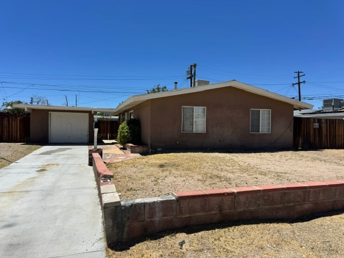 Photo - Remodeled 4+2 In Quiet Neighborhood - $2800