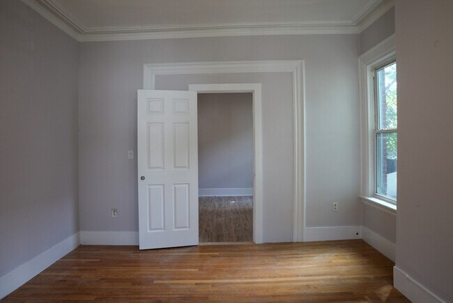 43 Clifford St Unit 1