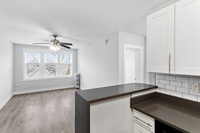 Photo - 1521 W Sherwin Ave Unit 507