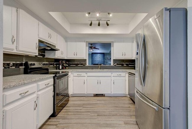Building Photo - 7142 NW 116th St Rental