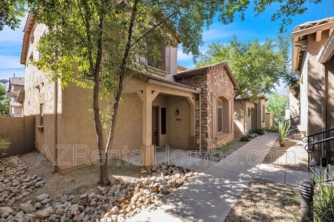 3708 W Vivian Ct