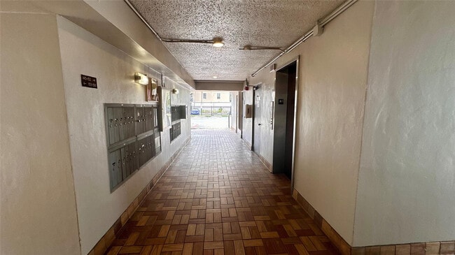 Photo - 4899 NW 26th Ct Unit 452