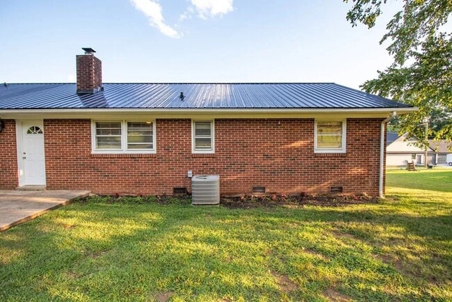 Photo - Spacious Home Bryson City limits