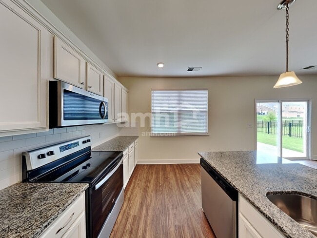 Photo - 5605 Cuba Rd