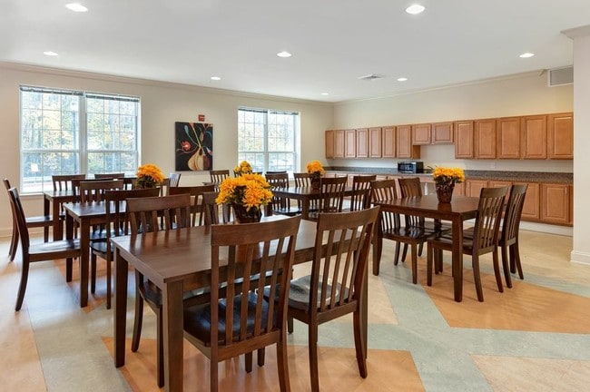 Photo - Ellicott Gardens