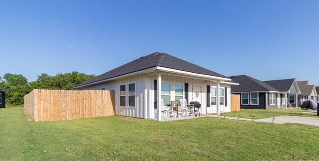 Photo - 1002 Westgate Ave