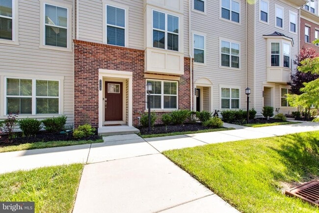 Photo - 7110 Druce Way