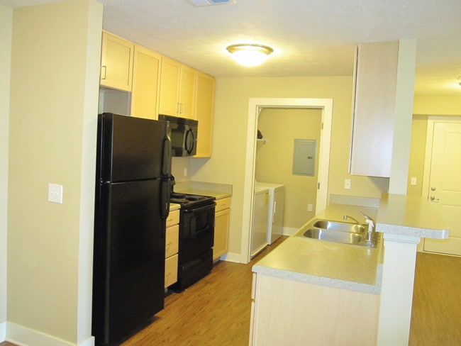 Towne Commons Apartments