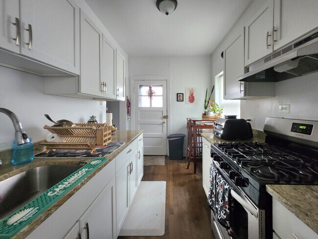 Photo - 4424 N St Louis Ave Unit 2A