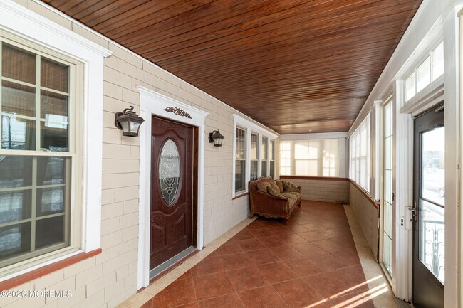 Photo - 684 Amboy Ave