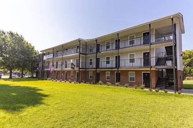 Photo - 301 E 12th St Unidad 22