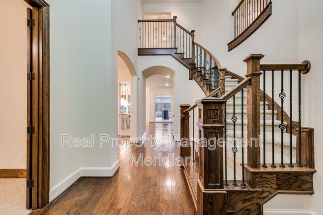 Photo - 14900 Foxbriar Ln