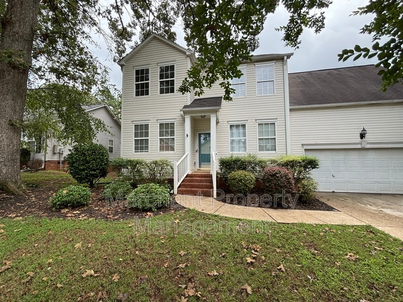 Photo - 110 Golden Crest Ct House