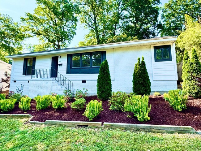 Photo - 652 Manhasset Rd Casa
