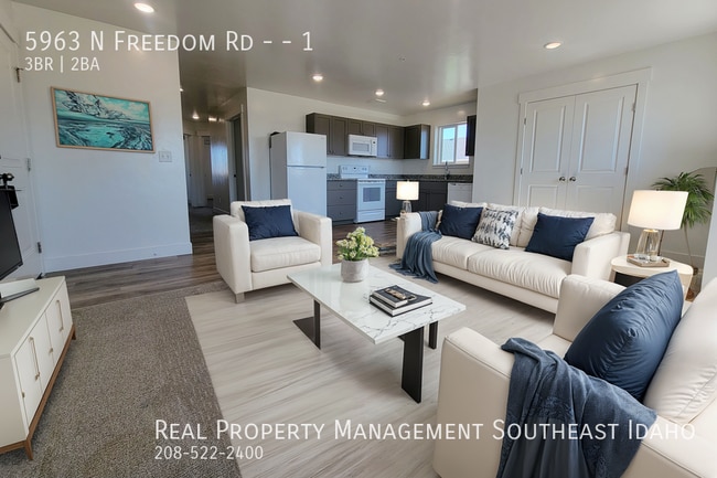 Building Photo - 5963 N Freedom Rd Unit 1