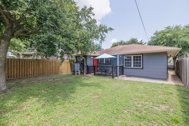 Photo - 5217 Ave N 1/2
