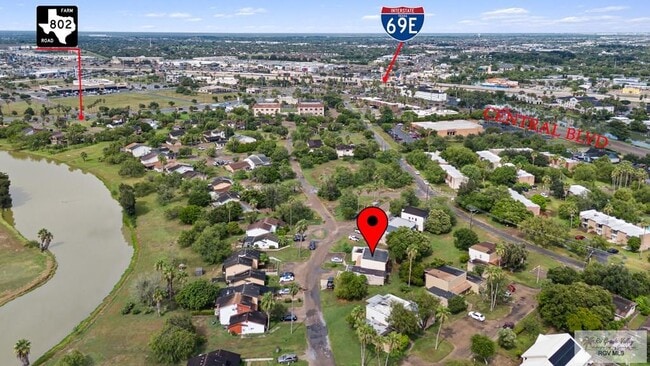 Photo - 805 Continental Dr Unidad #3