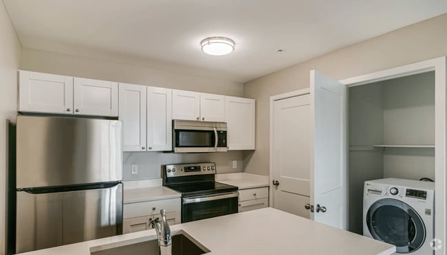 Building Photo - Westlake Place Apartments
