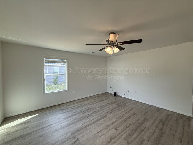 Photo - 990 Ebb Tide Dr