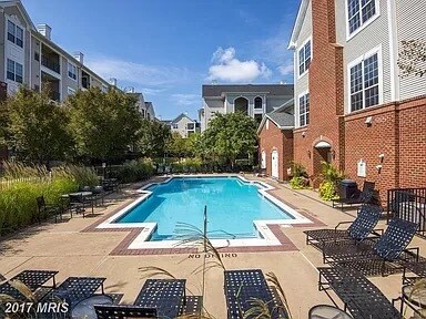 Photo - 4860 Eisenhower Ave Unit 281