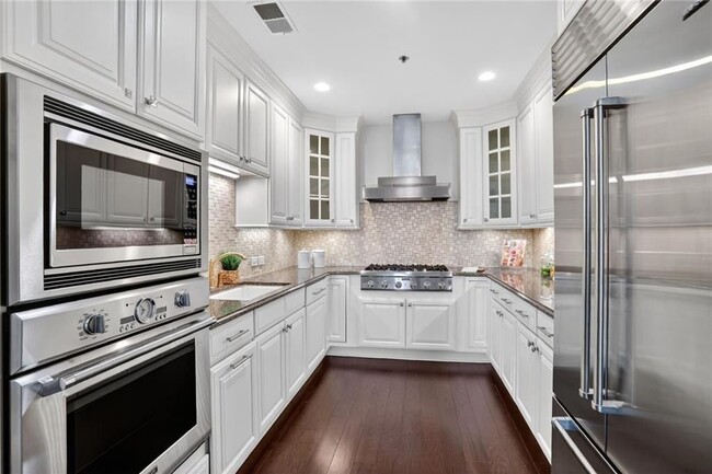 Photo - 2233 Peachtree Rd