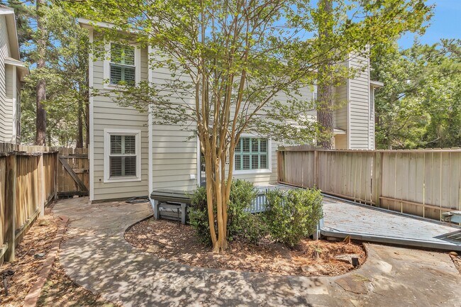 Photo - 31 N Walden Elms Cir