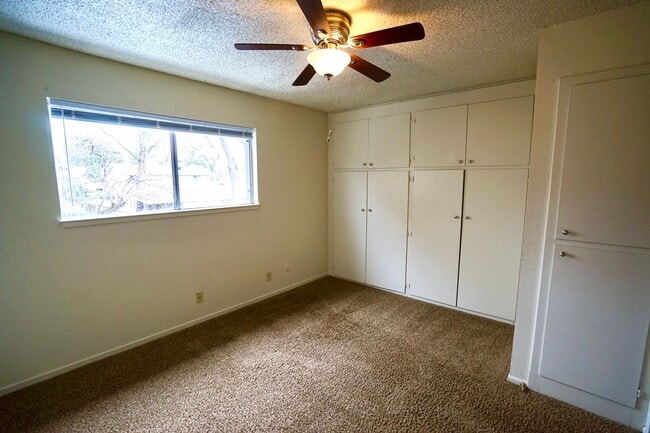 Photo - University Terrace Apartments