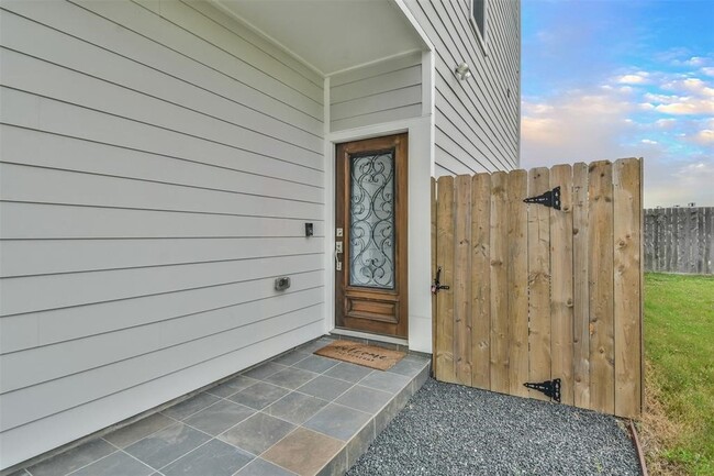 Photo - 1815 Napa Creek Ln