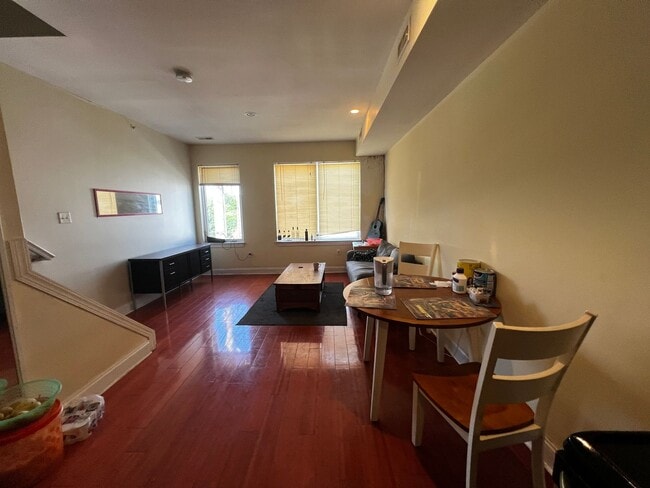 Photo - 676 N 33rd St Unit 3M