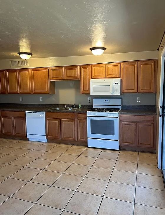 Photo - 6027 S Lostan Ave