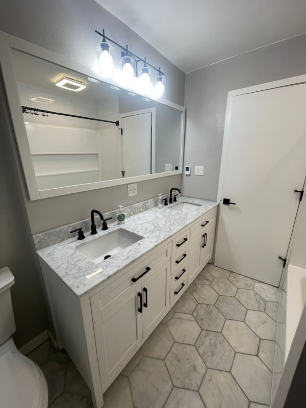 Photo - 5965 Teakwood Dr