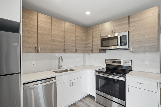 Photo - 632 Centre St Unit 306