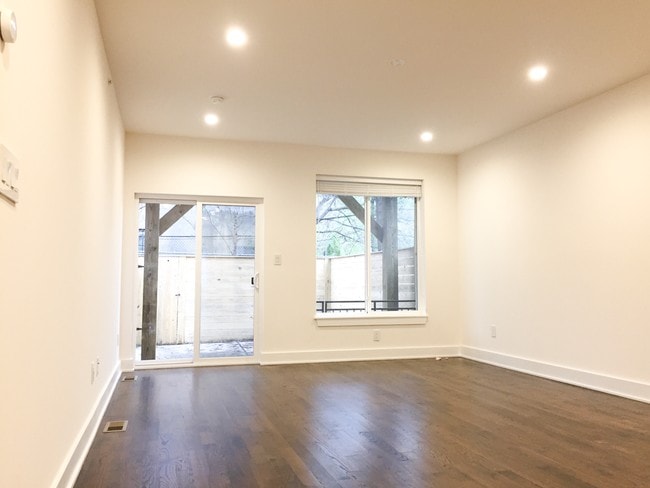 Photo - 404 W Berks St Unit 1