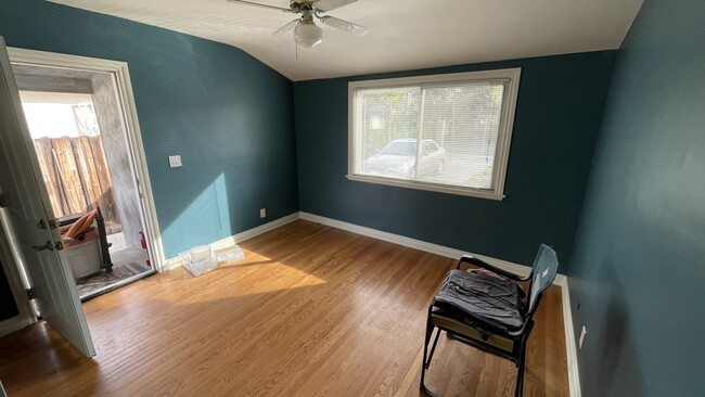 Photo - 15719 Rayen St Apartamentos Unidad B