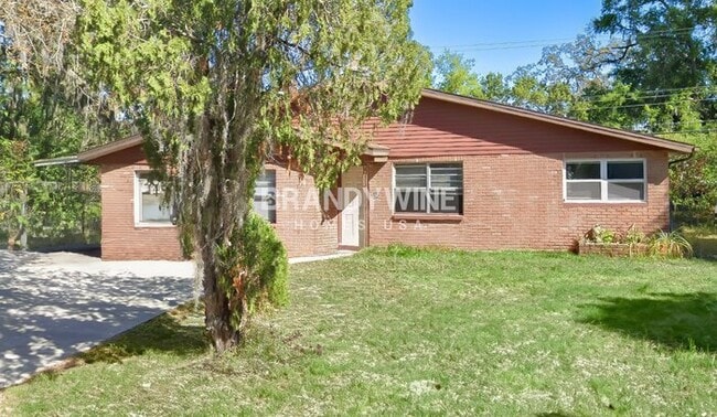 Building Photo - 7307 Cypress Dr Rental